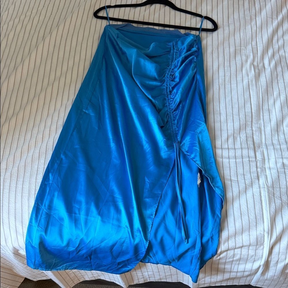 Zara Vibrant Blue Satin Midi Skirt